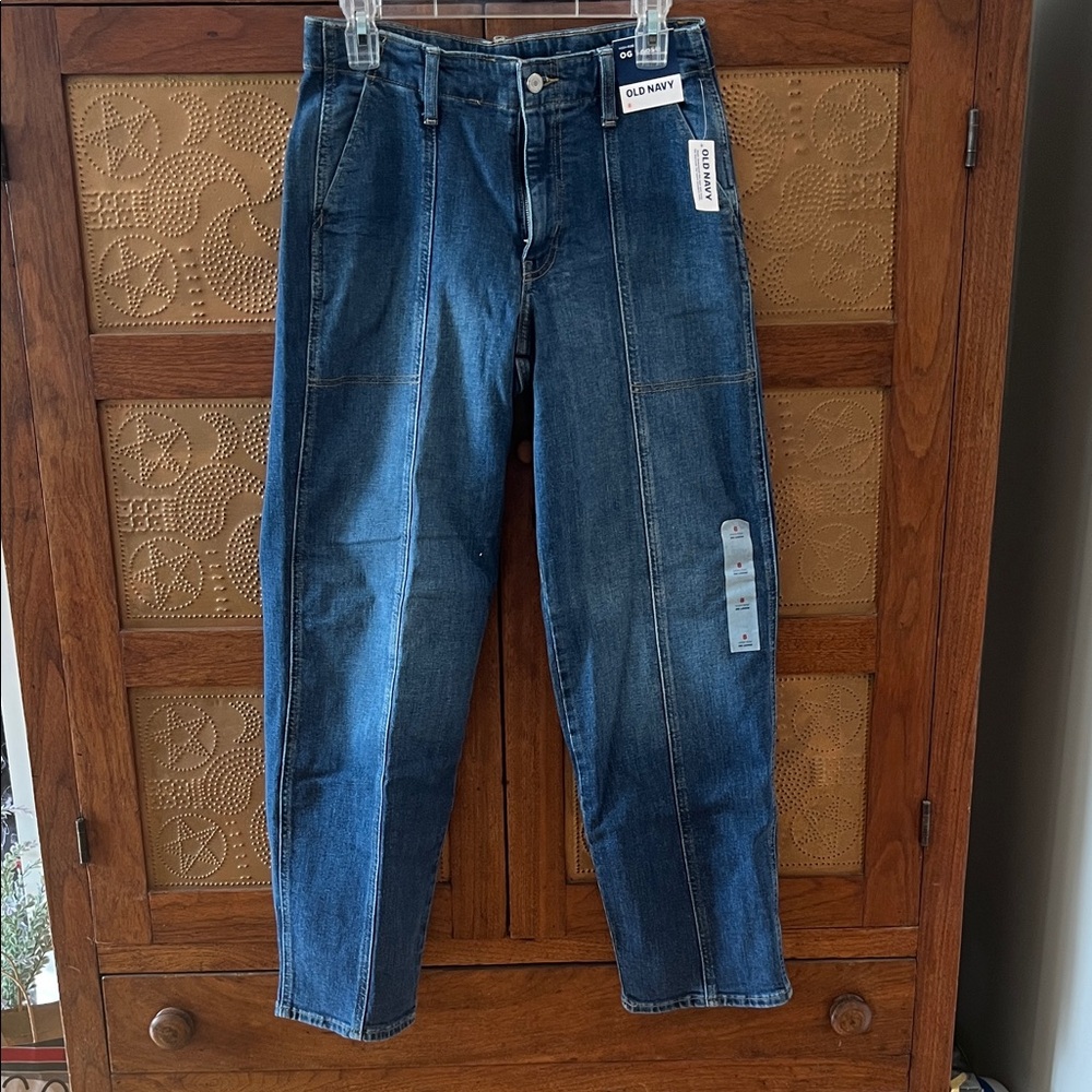 Old Navy Women’s Medium Blue Straight Leg Jeans